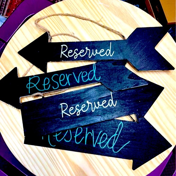 Chalkboard wedding Reserved hanging arrow signs_ bundle of 4. - Picture 1 of 4